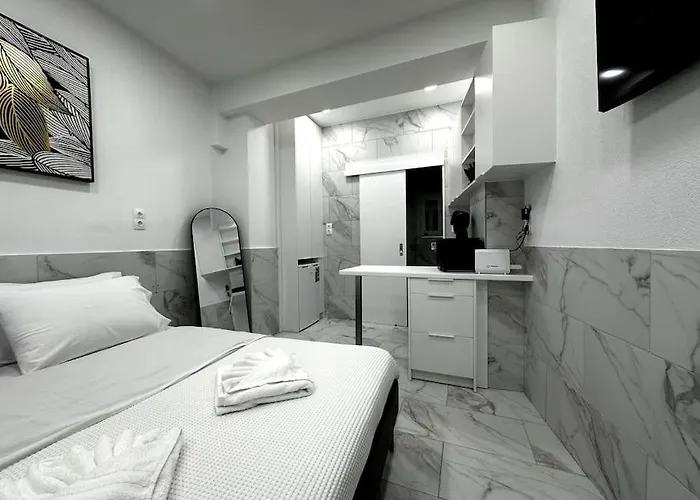 Beautiful Apartment For Two Vipgreece