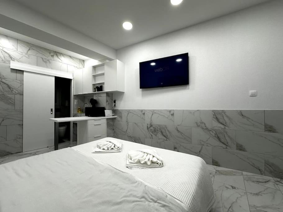 Apartment Beautiful For Two Vipgreece Athens